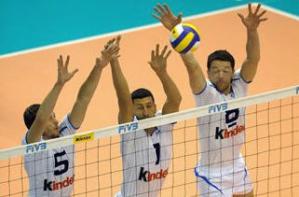 Volleyball Positions - Middle Blocker