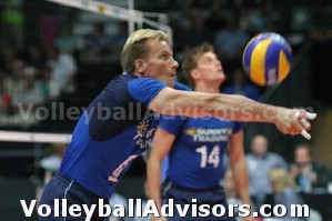 Volleyballl Drills For Beginning Players - Bumping
